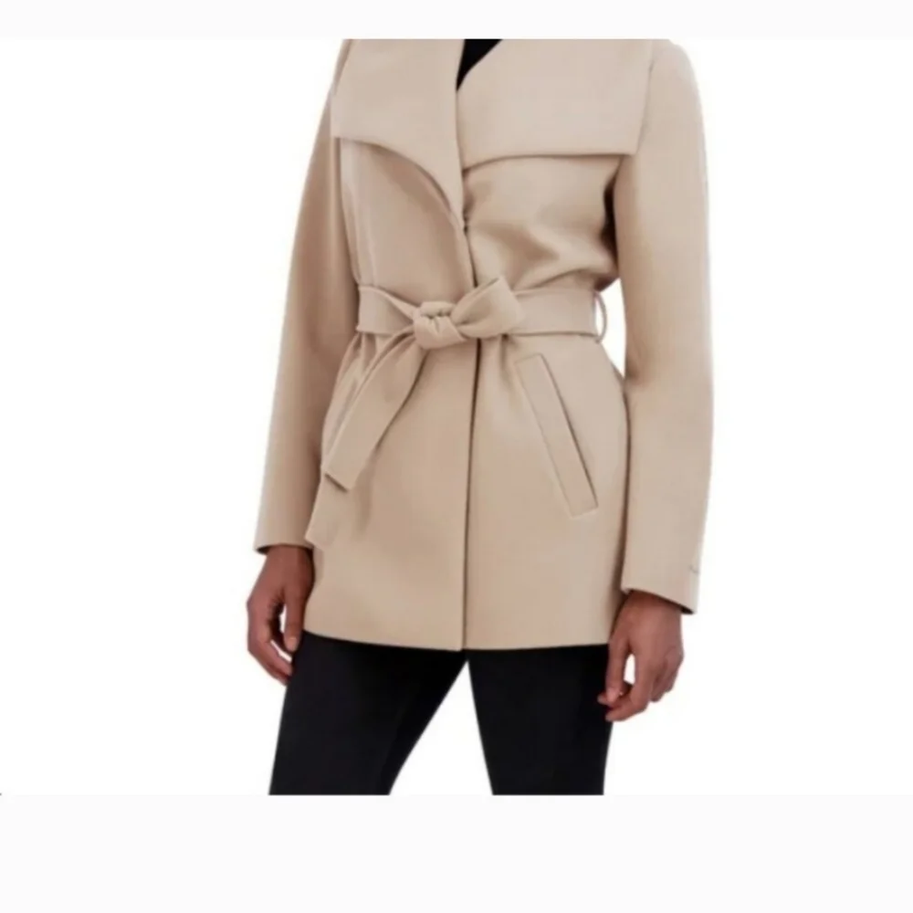 NWT Tahari Ladies' Faux Wool Wrap Coat, Cream, Nwt - Picture 3 of 8